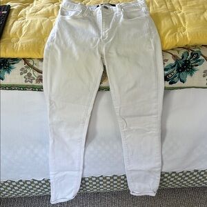 J Brand White Skinny Jeans Minimalist Style